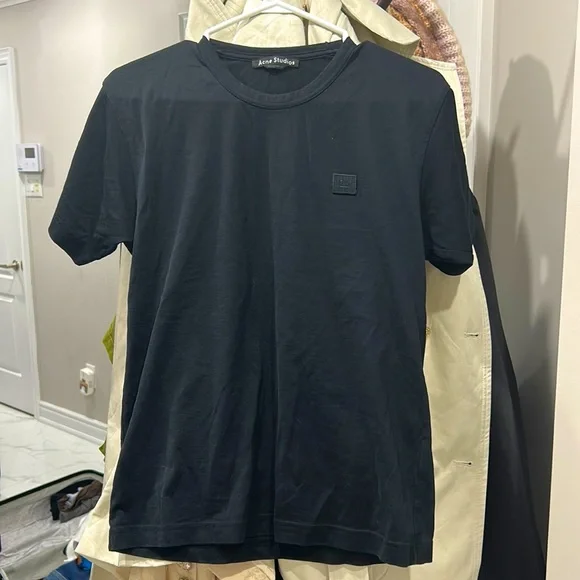 Acne Studios Tshirt - Picture 1 of 5